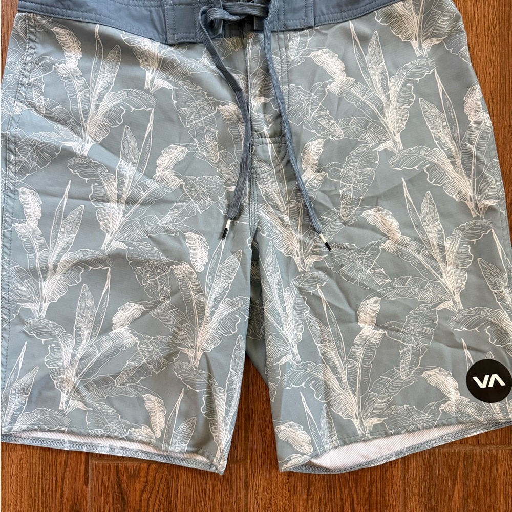 RVCA Slate Blue Palm Boardshorts with White Print - men’s size 32 - 9” inseam